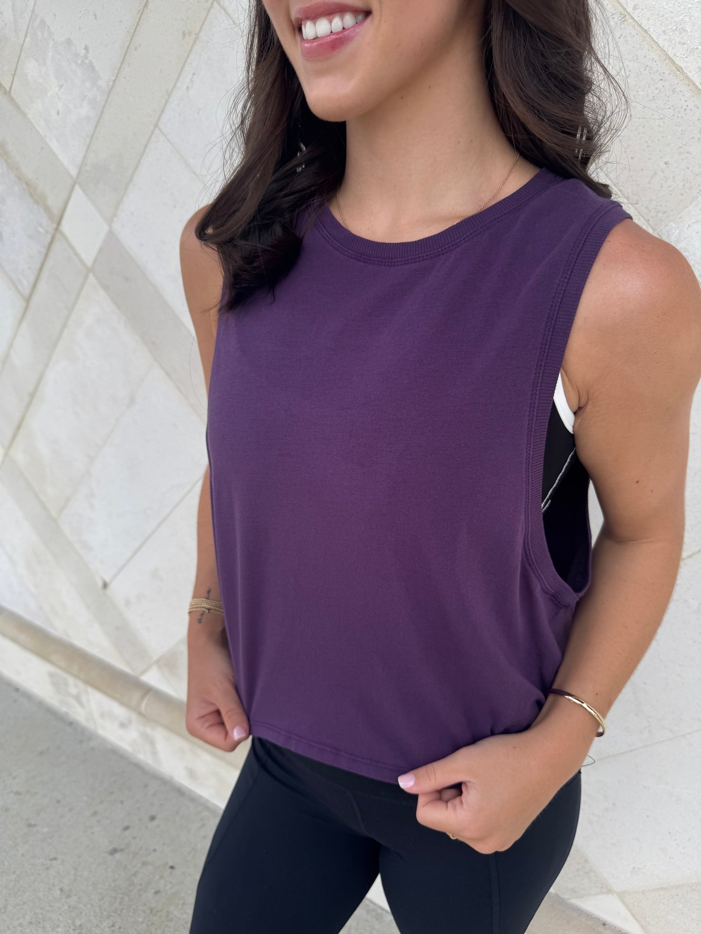 Side-Knot Tank