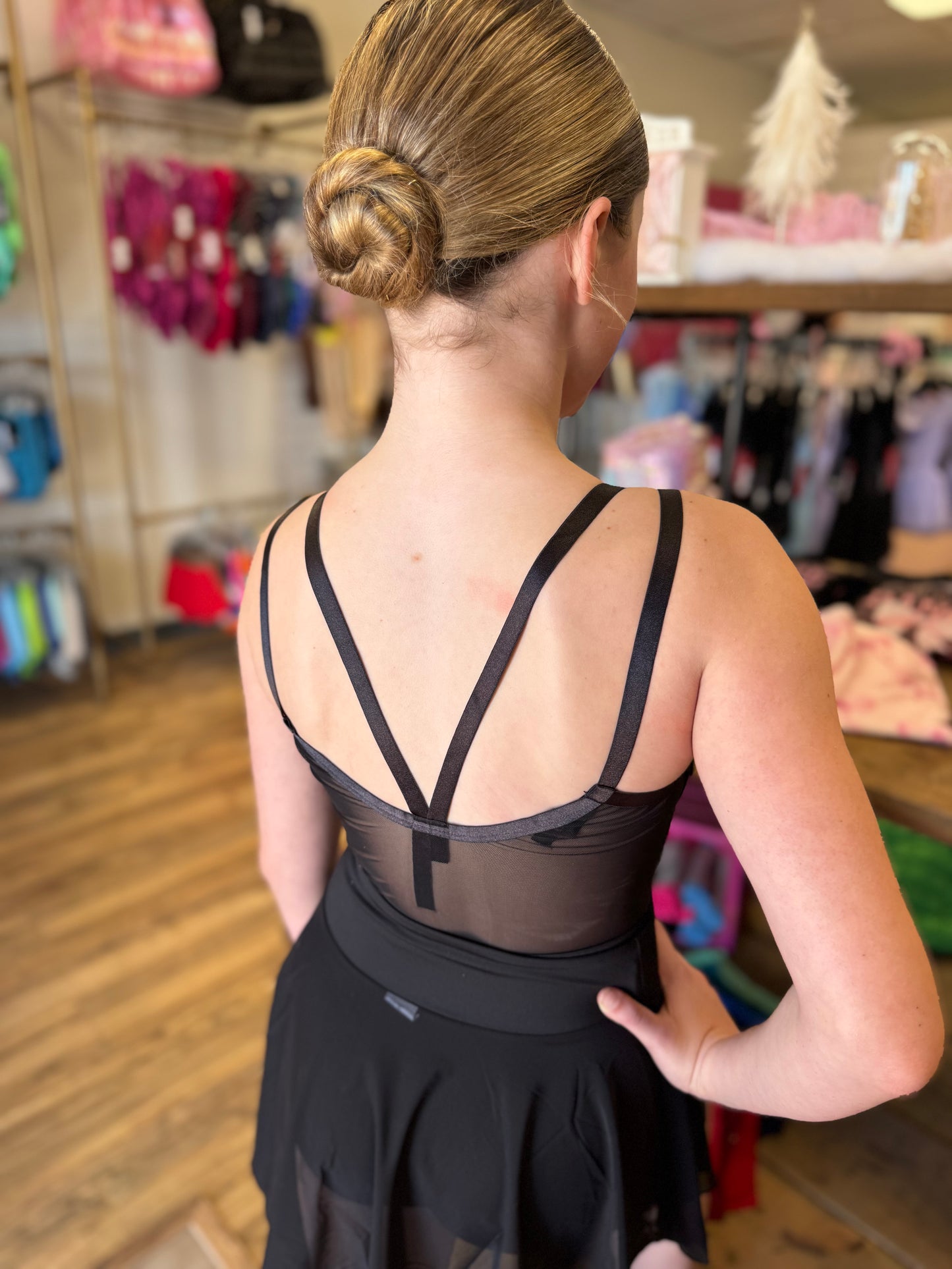 Double strap Leo