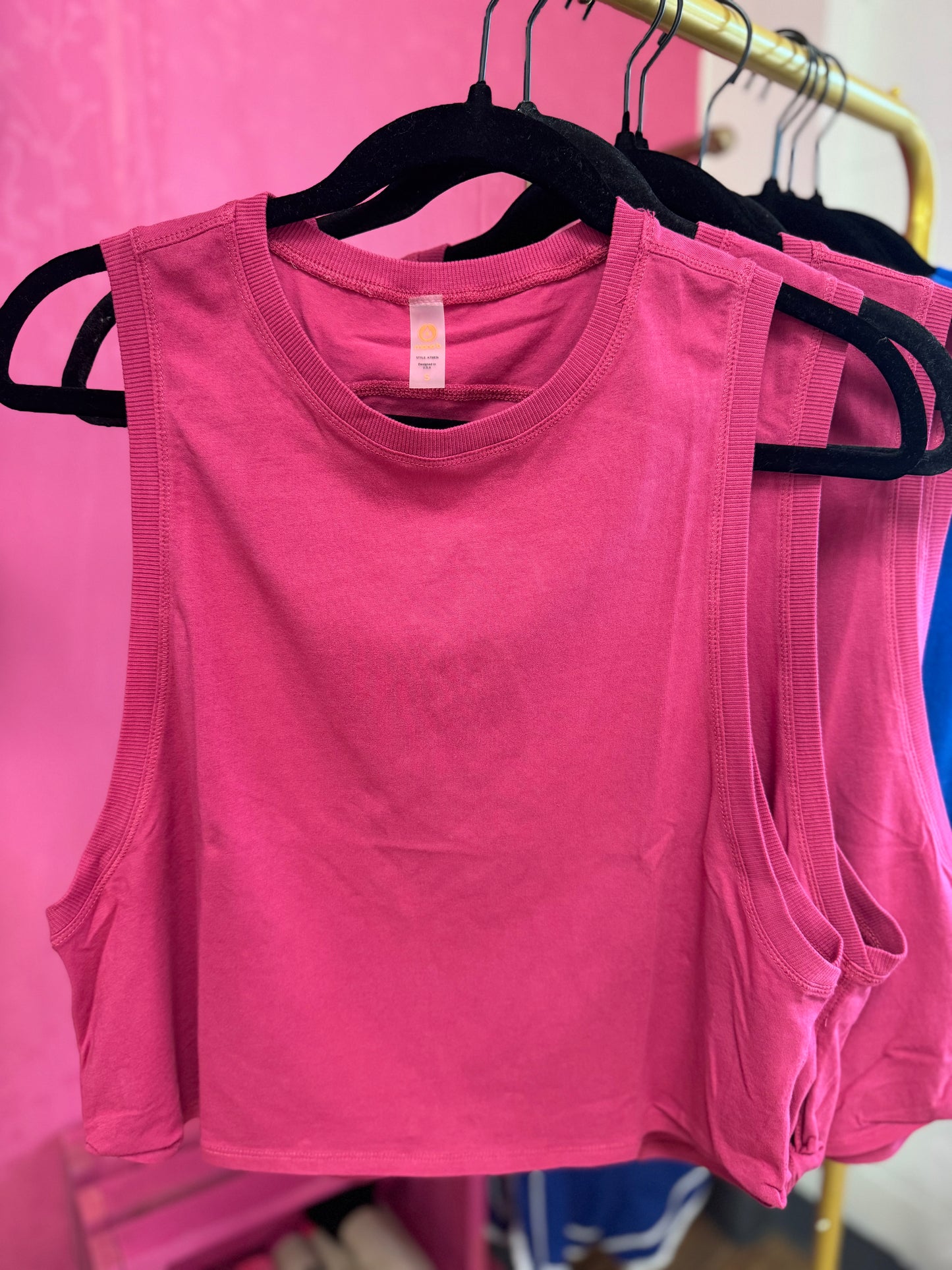 Side-Knot Tank