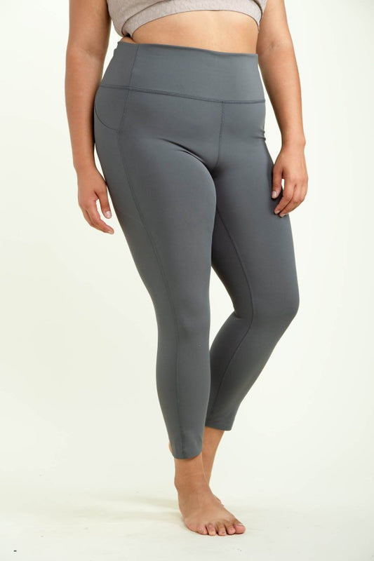 Curvy High-Waist Capri Leggings